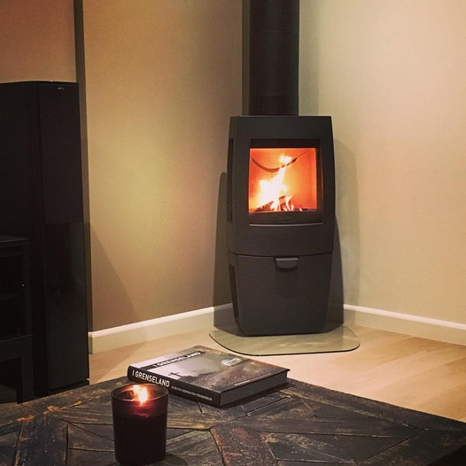 Фотография Печь-камин Dovre SENSE203